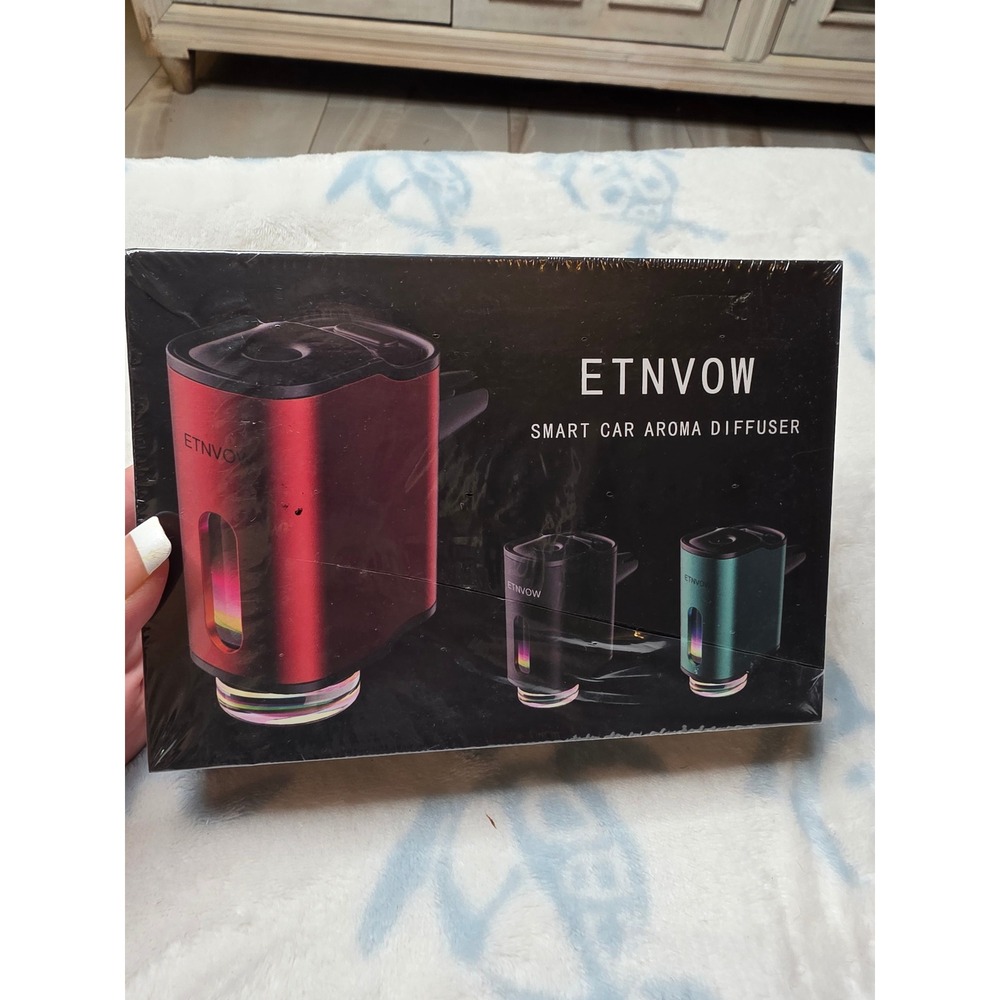 ETNVOW Smart Car Aroma Diffuser Rechargeable Aluminum Alloy Air Freshener Red‎